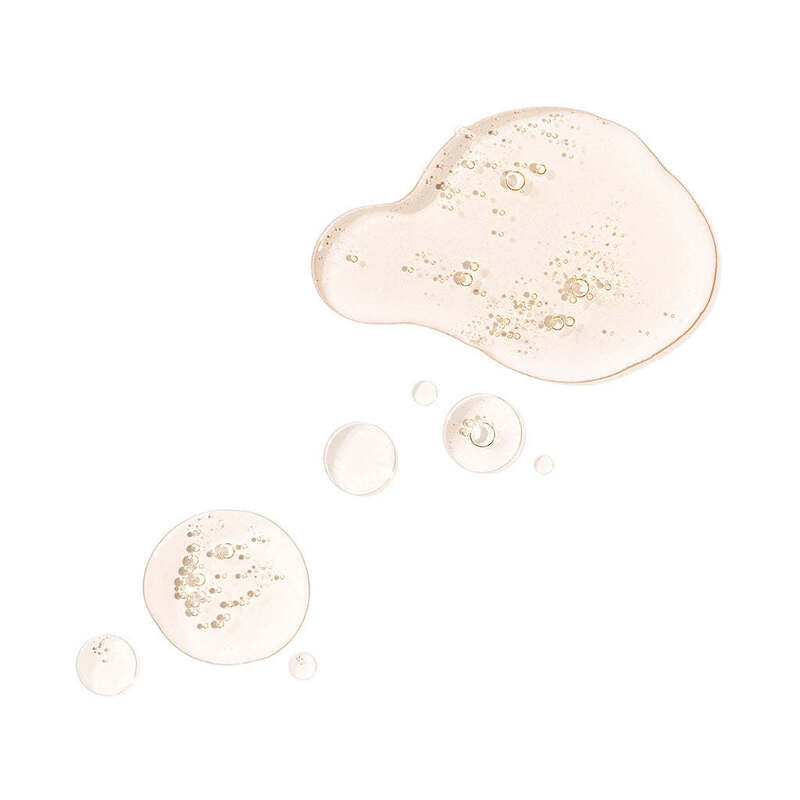 Gentle and Refreshing Foaming Cleanser with Non-Drying Formula Suitable for All Skin Types