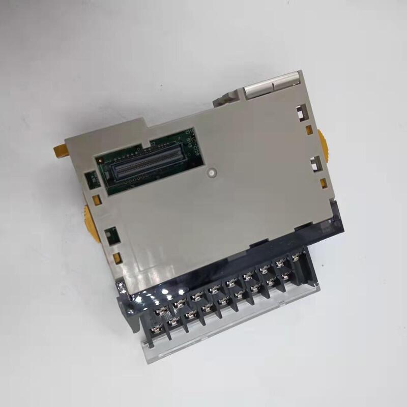 Shang Hai Ran Xian CJ1W-OD211 Output Unit for Omron PLC CJ1W-OC2011 Stock200