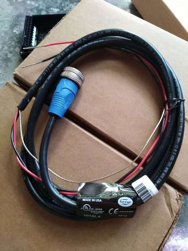 UV1AL-6  United States Ultraviolet Flame Detector/uv  Flame Detector for Fireye Spot 20