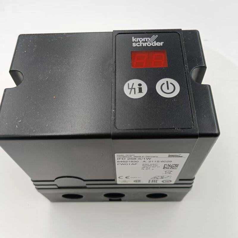 KromSchroder IFD258-5/1W   the Order No. 84621630  Burner Controller   Original and New STOCK