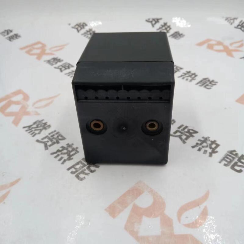 IFW15-T  the Order No.84359020 New Model: FDU 510W1T5/1O1-0K1 Burner Flame Detector  for KromSchroder   Discontinued