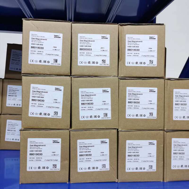 KromSchroder VAS120RLW Gas Regulator with Magnet Valve Order No. 88000009 Condition Part in Stock