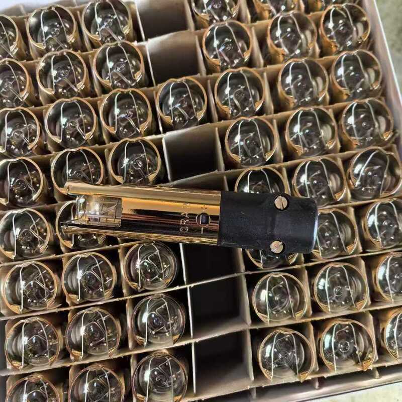 SIEMENS  QRA2 United States Ultraviolet Flame Detector/uv  Flame Detector Stock 200  Original and New