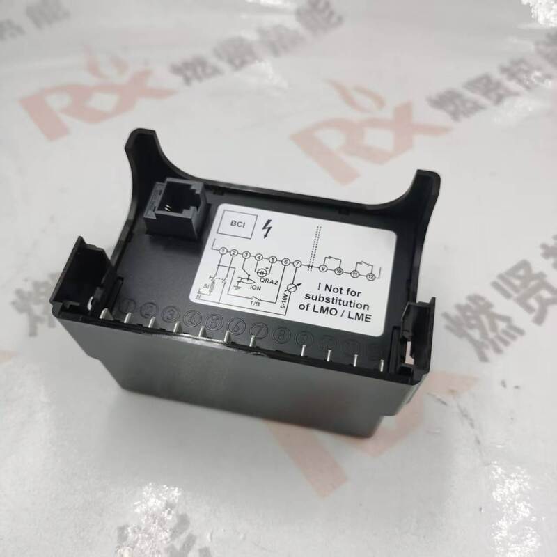 LGK16.622A27 LFS1.21A2   LFS1.11A2  German Siemens Combustion Program Controller Is Original with One-year Warranty STOCK200