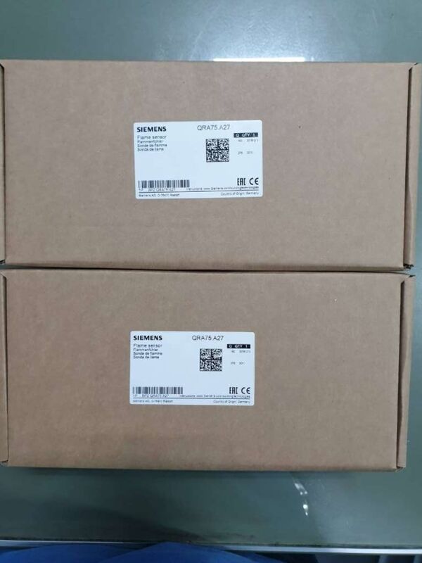 SIEMENS QRA75.A27 QRA55.G27  QRI2A2.B180B Germany Ultraviolet Flame Detector/uv  Stock Original Boiler Parts
