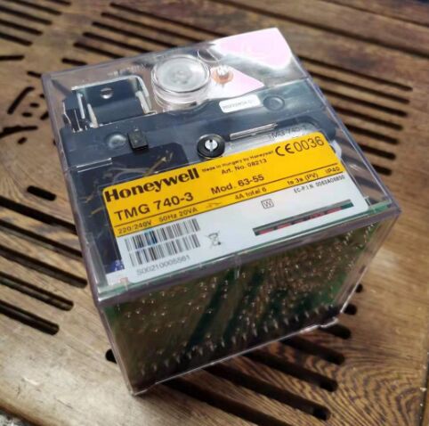 Shang Hai Ran Xian TMG 740-3 MOD.63-55 08213U Combustion Controller for Honeywell Spot 20