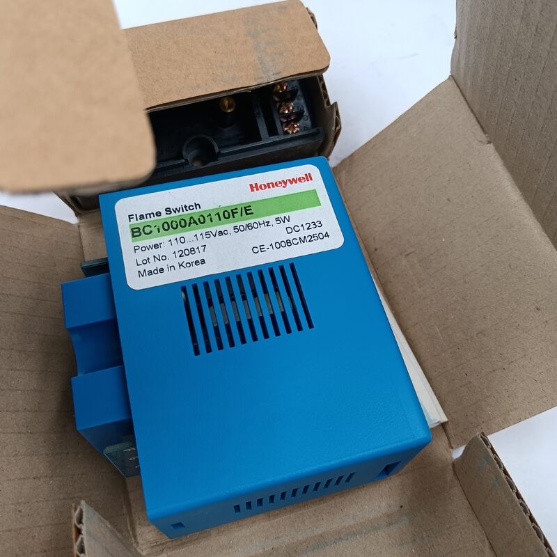 Production Discontinued, 10 in Stock  BC1000A0110F Combustion Controller Ignition Controller for Honeywell Spot 20