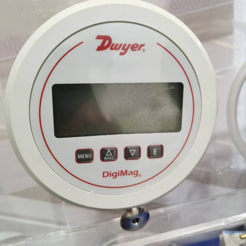 Dwyeer for DigiMag DM-1102 Original Brand New Digital Differential Pressure Gauge for Gas and Liquid Measurements