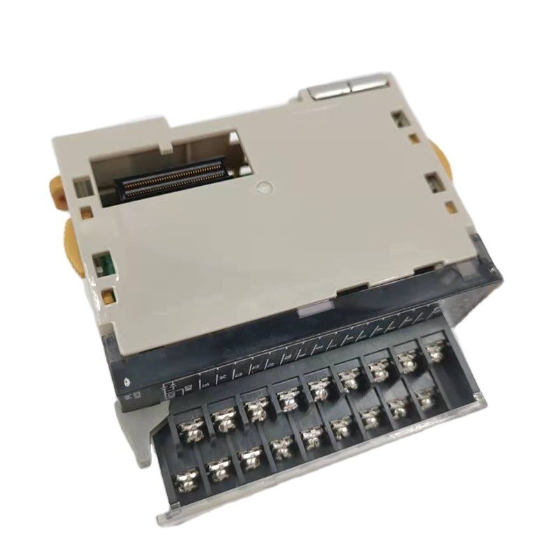 OMRONI CJ1W-OC211 Module Japan Supply Product Category PLC PAC & Dedicated Controllers
