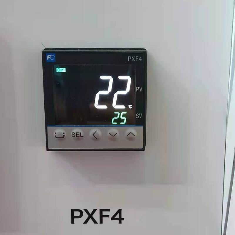 Original Fuji PXE4TCY2-2Y000-C Temperature Control Meter Controller Japan Brand New for Industrial Control STOCK 200