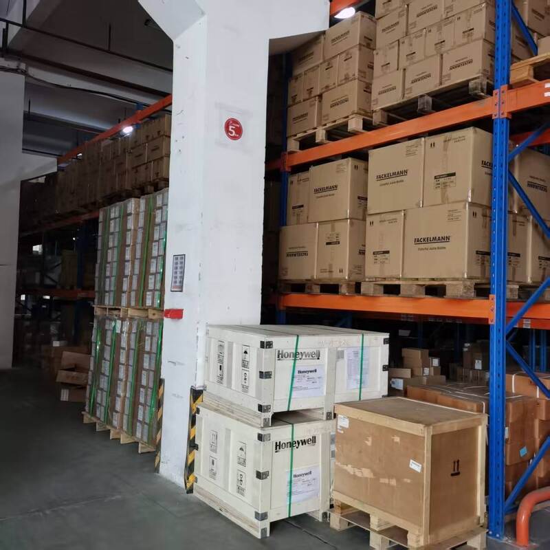 German DUNGS Inductive Proximity Sensor DNV-D 6100111 Eco 253459 IP67  Industrial Automation in Stock