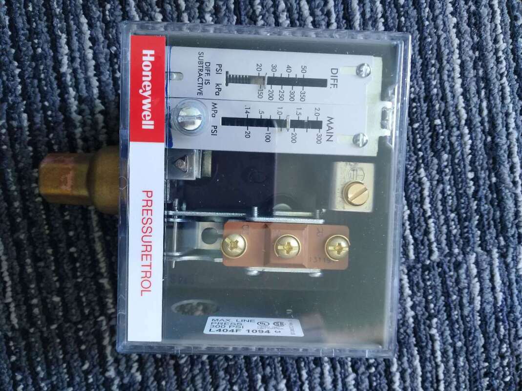 Honeywell  L404F1094  Actuator  Ratio of the Motor for Boiler Controller   Spot 20