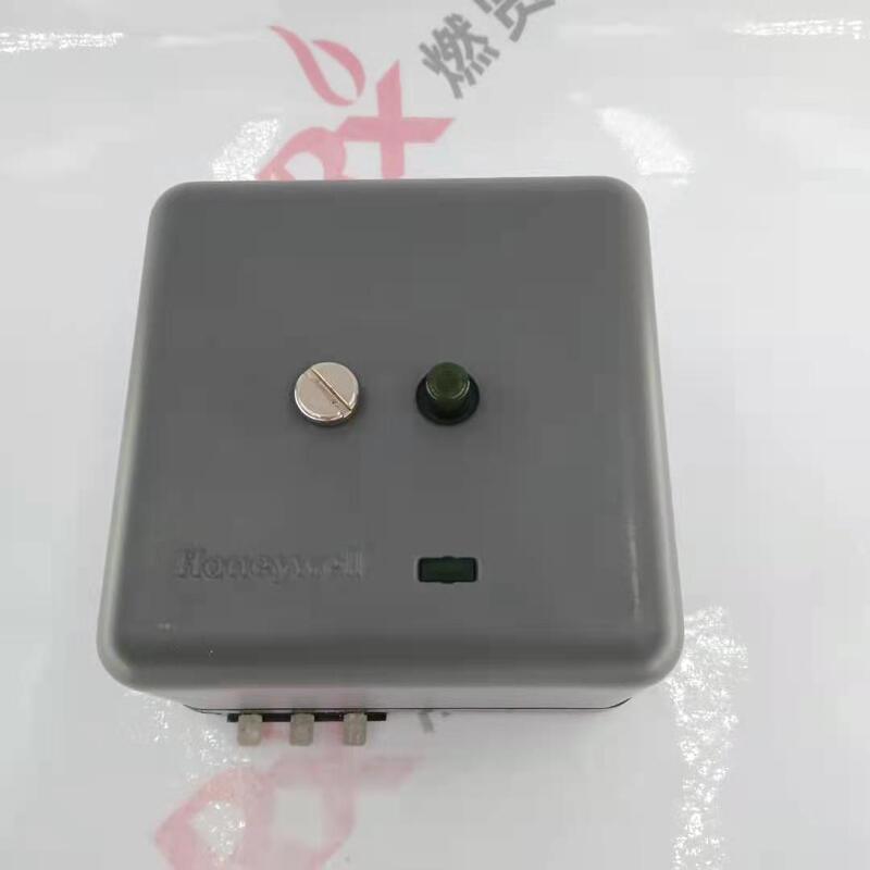 RA890F1718  RA890F1270  RA890F1304 Contrôleur de combustion pour Honeywell Il est hors production. Il y en a 10 en stock