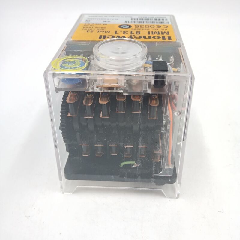 MMI813.1mod.23 No0622220 en stock Équipement électrique Contrôleur de combustion et d'allumage pour Honeywell