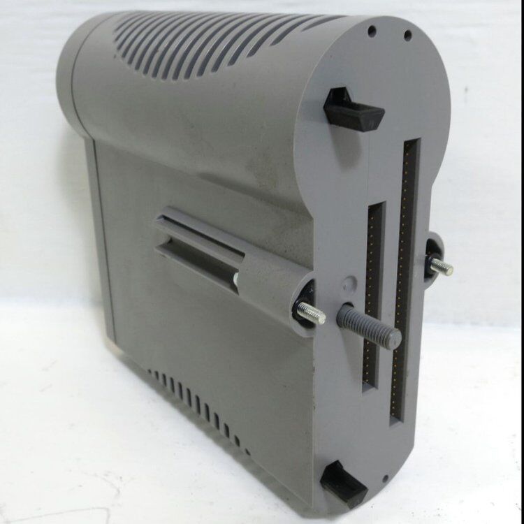 Honeywell CC-PCNT01 51405046-175 CC-TAOX01 CC-TAIX11 CC-TUI041 CC-TUIO41 Controller di Combustione PLC DCS PKC Originale 8C CC IN STOCK
