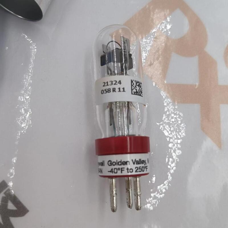 Honeywell Original and New C7035A1080  United States Ultraviolet Flame Detector/ UV Flame Detector  STOCK 20