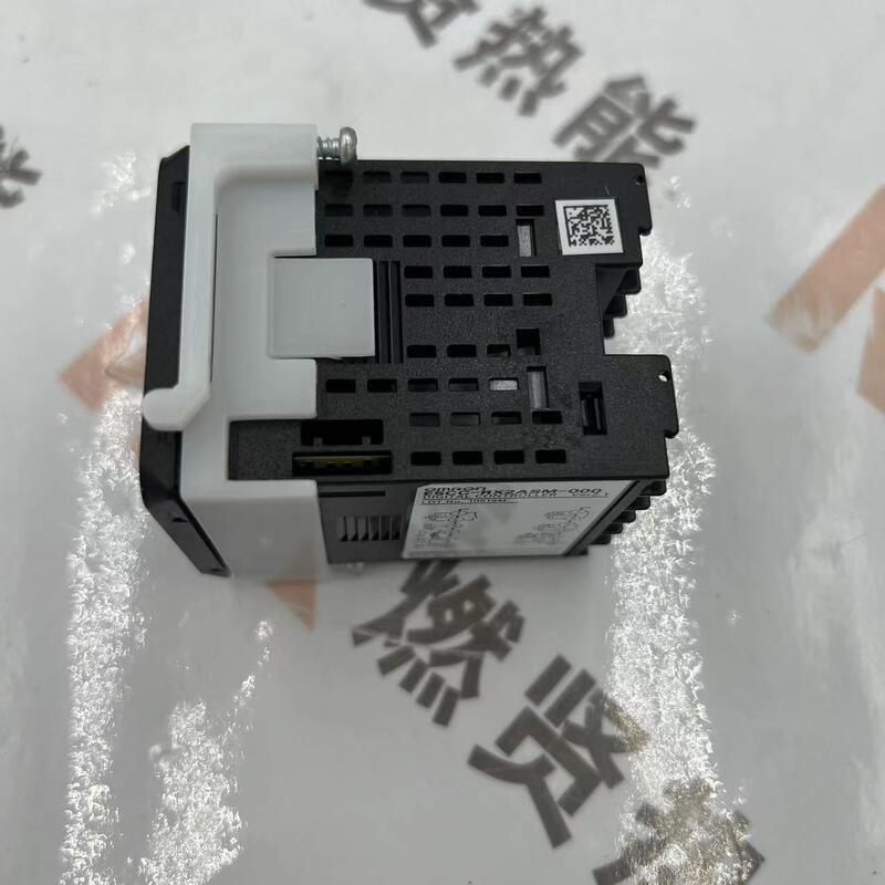 Omron E5CC-RX2ASM-800 Μεταχειρισμένος Βιομηχανικός Ελεγκτής Λογικής Πίνακας Ελέγχου Θερμοκρασίας Χάλυβα Κατάσταση Μεταχειρισμένο Υλικό Χάλυβας
