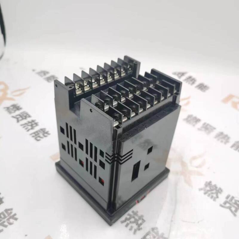 U.S. Honeywell Temperature Controller DC2800-CB-0S0-210-000-00-0  Spot 20 Original