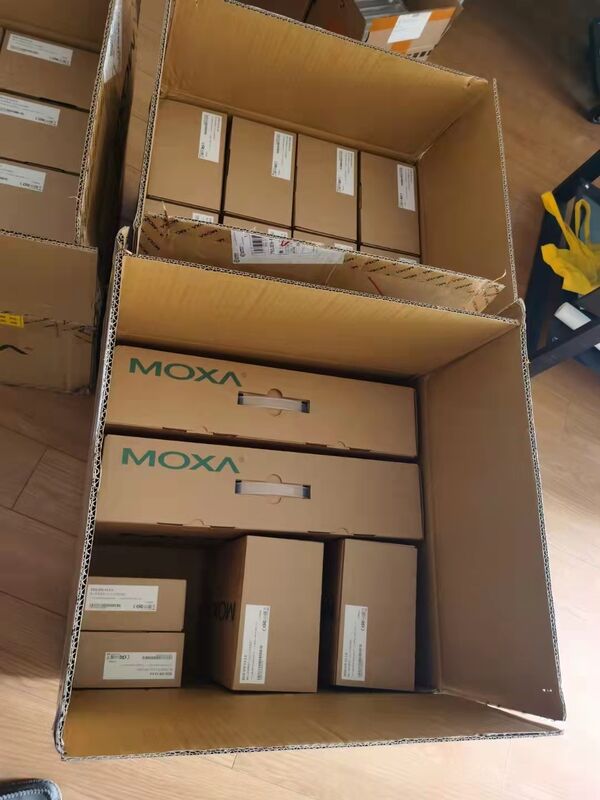MOXA EDS-316-SS-SC-T Βιομηχανικός διακόπτης Ethernet (EDS-316-M-SC) Αποθεματικό Αρχικό 1 έτος εγγύηση