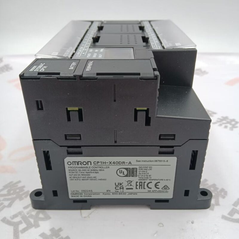 Para las tarjetas PLC CP1L-M60Dt1-D de control industrial 200 piezas en stock originales y nuevas en stock