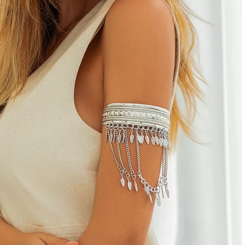 Vintage Figure Coin Pendants Tassels Open Upper Arm Bracelets Women Charms Lady Street Wear Fashion Jewelry Accessories