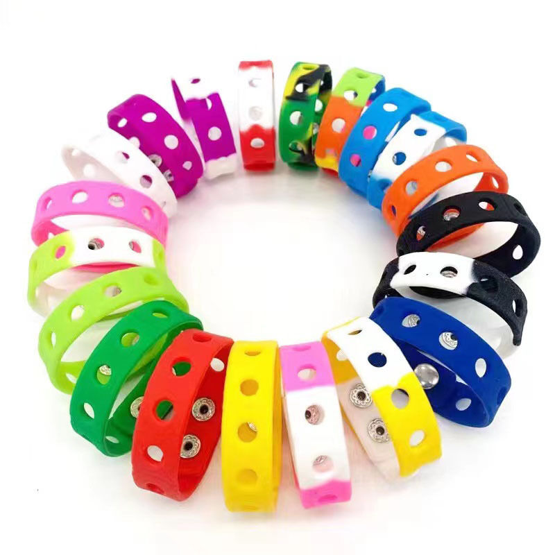 2024 Promotion Gift Rubber Colorful Wristband Bracelet for Clog Charms Children Adjustable Silicone Charm Bracelet