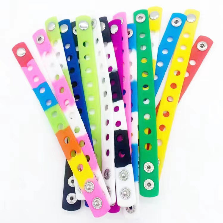2024 Promotion Gift Rubber Colorful Wristband Bracelet for Clog Charms Children Adjustable Silicone Charm Bracelet