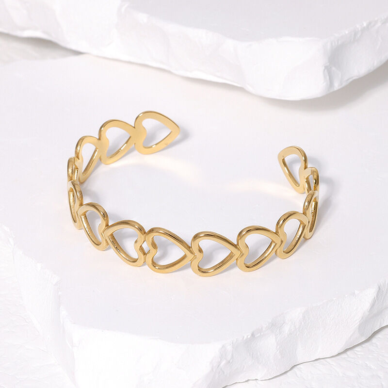 HOVANCI Hollow Cuff Bangles Heart Jewelry 18k Gold Plated Bangles Jewelry Women Joyeria De Acero Inoxidable