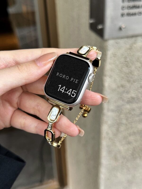 Fashion Stainless Steel Chain Bracelet Shiny Stone Watch Strap for Apple Watch Charming Diamond Watch Band 38/40/41 42/44/ 45/49