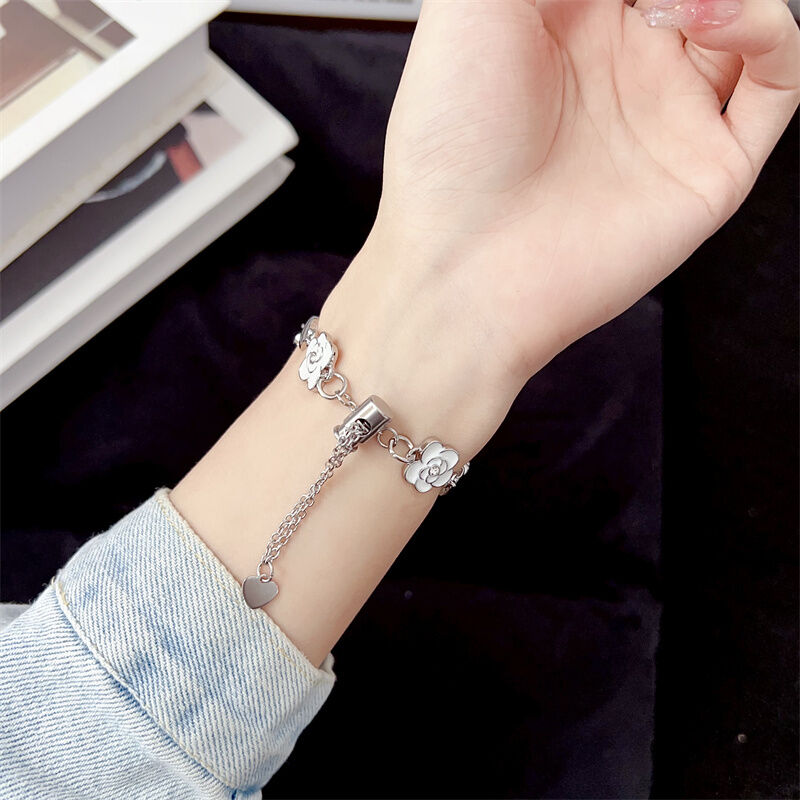 Smartwatch Adjustable Girl Women Fashion Love Flower Bracelet Metal Band for Apple Watch Series
