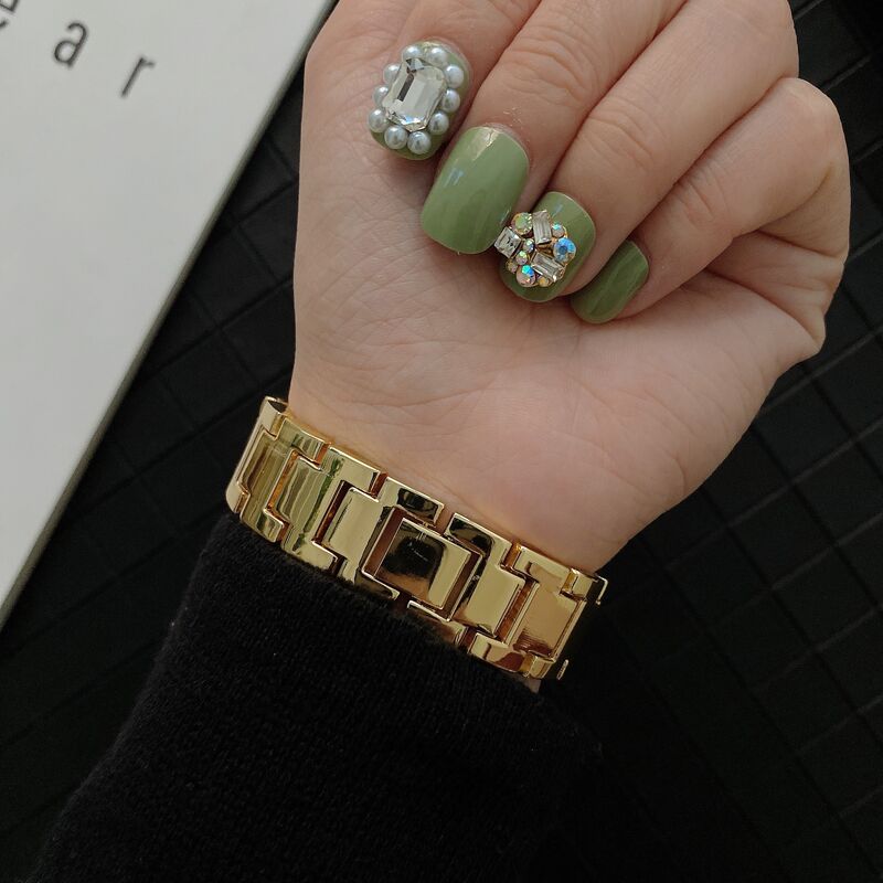 Luxury Custom Gold Watch Band for Apple Watch 8 7 41 45mm 6 5 4 Women Stainless Steel Bracelet for IWatch Strap