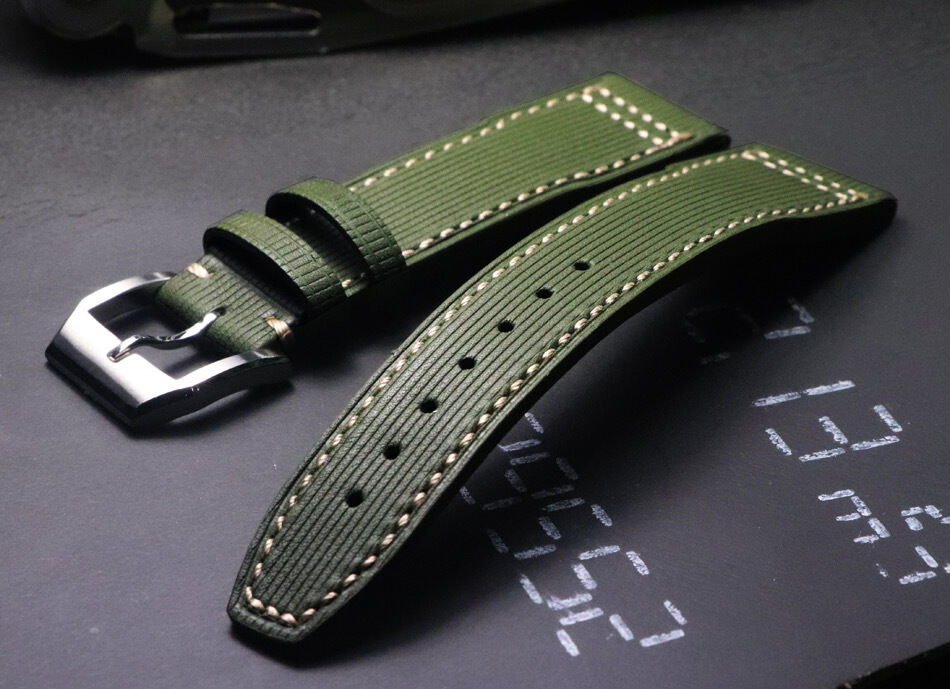 Best Selling Fashion 20 22 24mm Italian Style Calf Leather Watch Bands Wrist Strap for Apple Samsung Smart Watch
