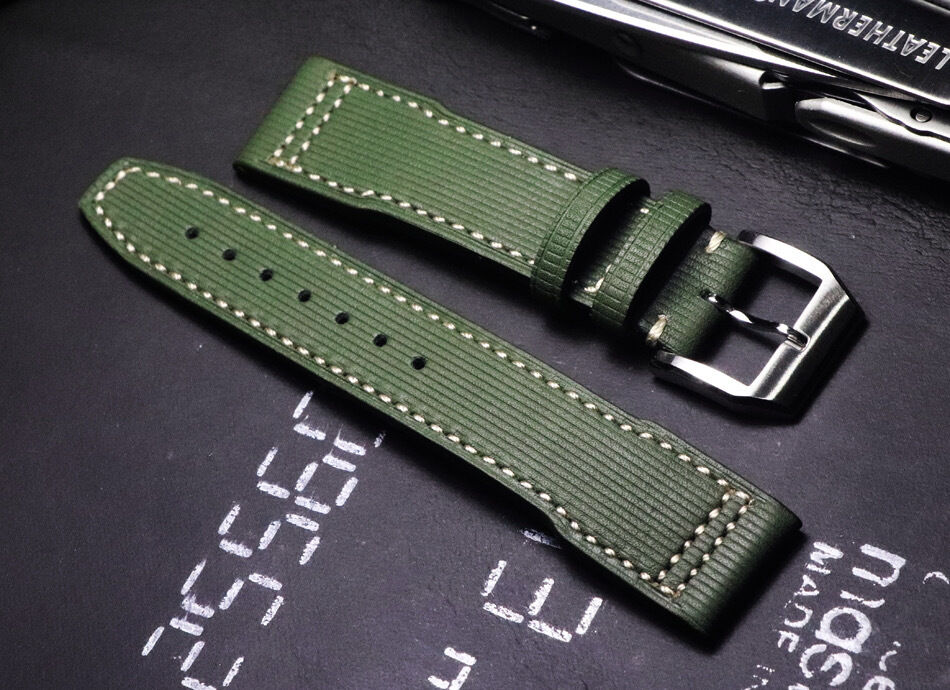 Best Selling Fashion 20 22 24mm Italian Style Calf Leather Watch Bands Wrist Strap for Apple Samsung Smart Watch