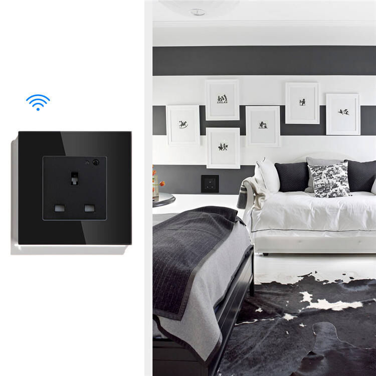 16A Rated Current Smart Socket with Flame Retardant PC Plastic and Wi-Fi 2.4GHz Connectivity