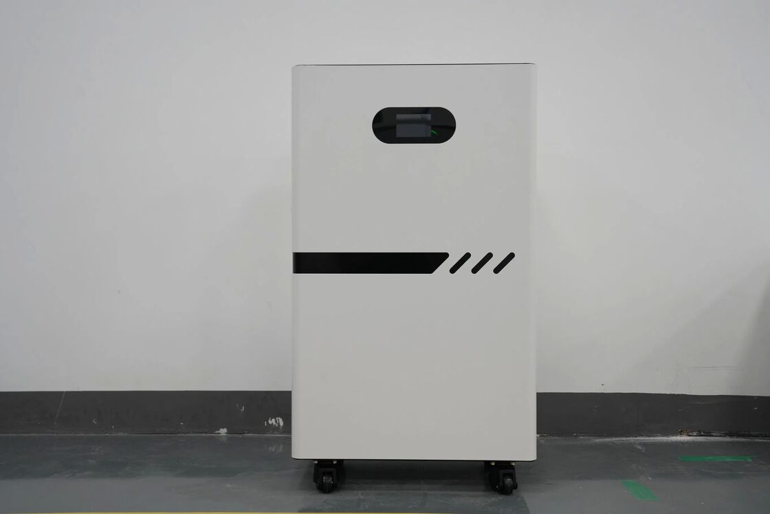 5.12kWh Modular Stackable Hybrid Solar Inverter with 5000W Pure Sine Wave and 90% Depth of Discharge for Home Energy Storage System