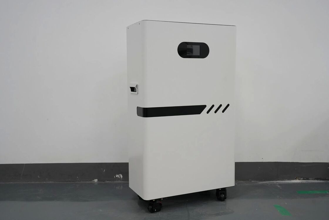 5.12kWh Modular Stackable Hybrid Solar Inverter with 5000W Pure Sine Wave and 90% Depth of Discharge for Home Energy Storage System